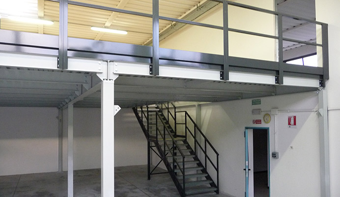 Vendita soppalchi metallici industriali e civili a padova, vicenza ... Soppalco in ferro usato